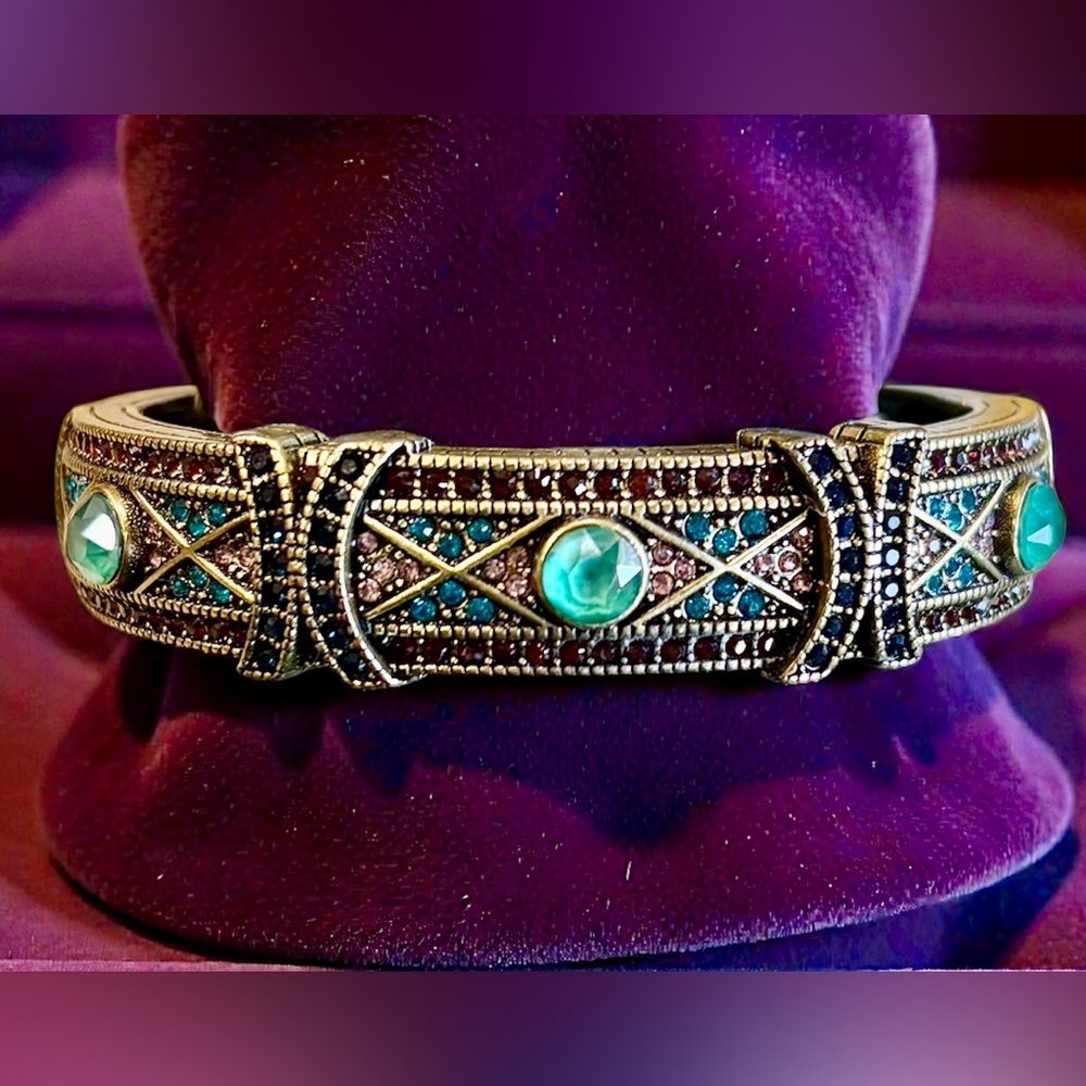 Heidi Daus Turquoise and Gold Swarovski Crystal Bracelet. NWOT